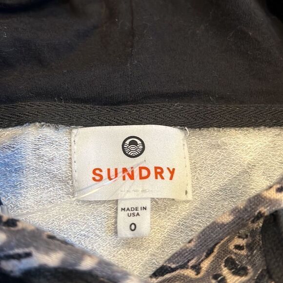 Sundry Anthropologie Leopard Hoodie size XS animal print made in USA - Picture 3 of 10